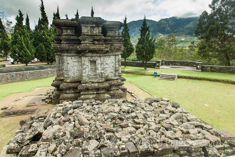 One of the smaller temples.