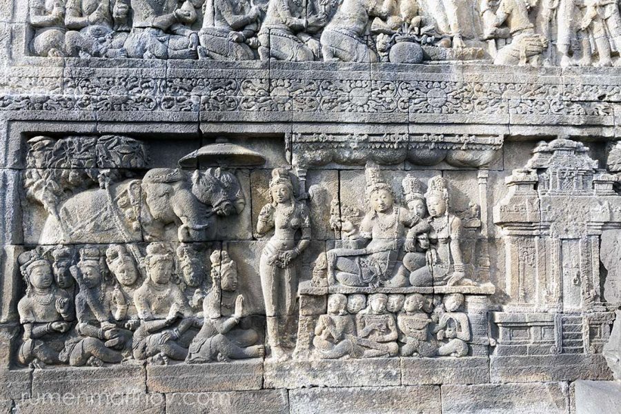 The "comics book" of the annoying know-everything old man, illustrating the life and teachings of Buddha. Contrary to what I say to him, I do find the stone carvings interesting and fascinating.