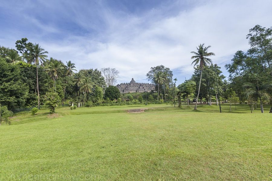 I say goodbye to Borobudur and head back to the hotel for my trip to Jogja.