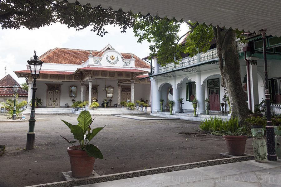 Another inner yard.